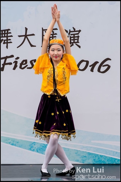 386Folk Dance