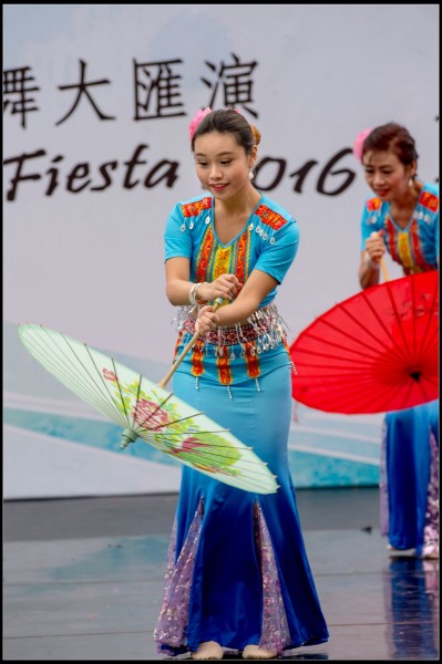 526Folk Dance