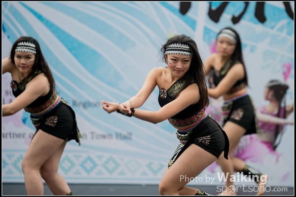 129 Chinese Folk Dance