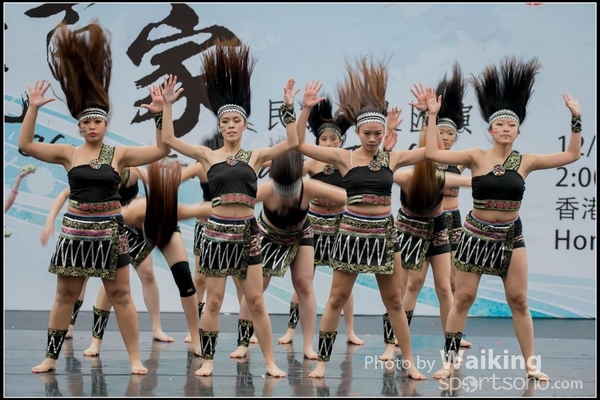 161 Chinese Folk Dance