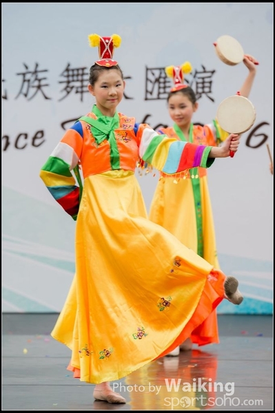 193 Chinese Folk Dance