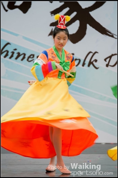 194 Chinese Folk Dance