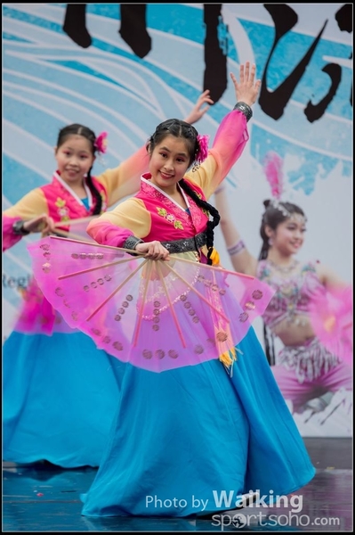 260 Chinese Folk Dance