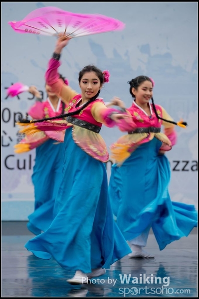 275 Chinese Folk Dance