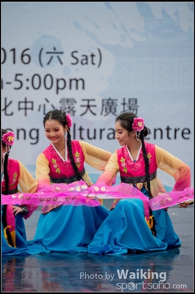 281 Chinese Folk Dance