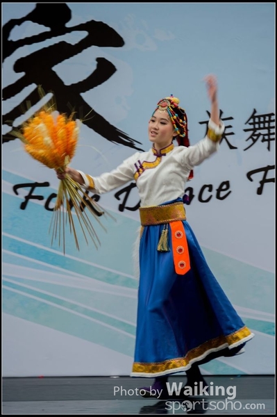 340 Chinese Folk Dance