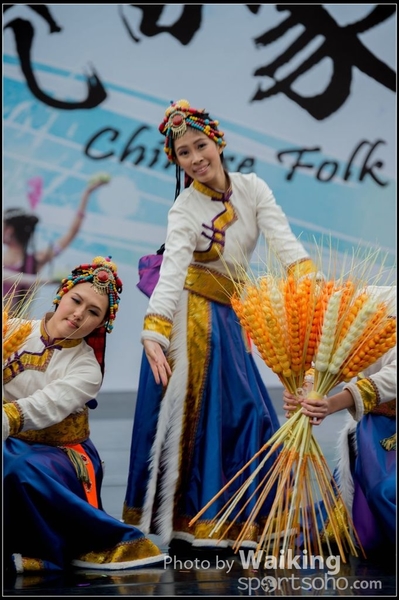 342 Chinese Folk Dance