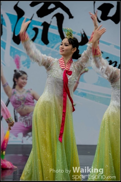388 Chinese Folk Dance