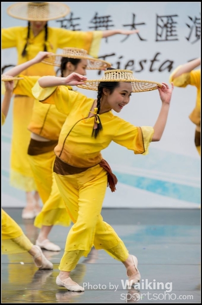 409 Chinese Folk Dance