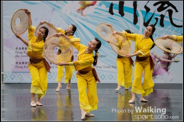 424 Chinese Folk Dance
