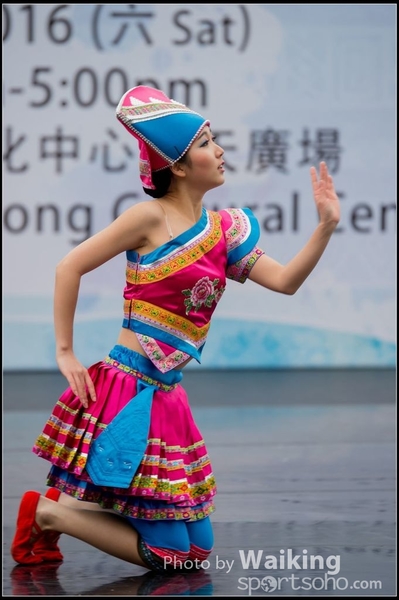 490 Chinese Folk Dance