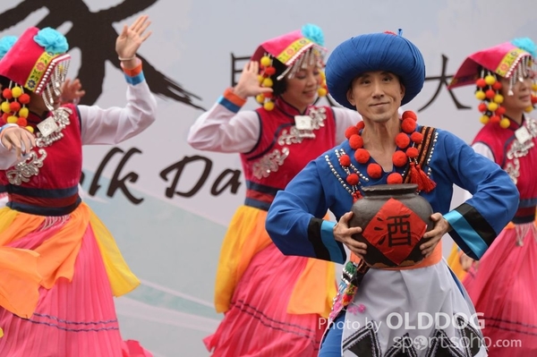 Folk Dance (111)