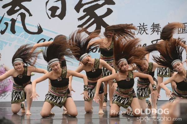 Folk Dance (121)