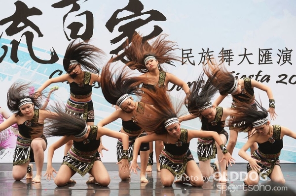 Folk Dance (122)