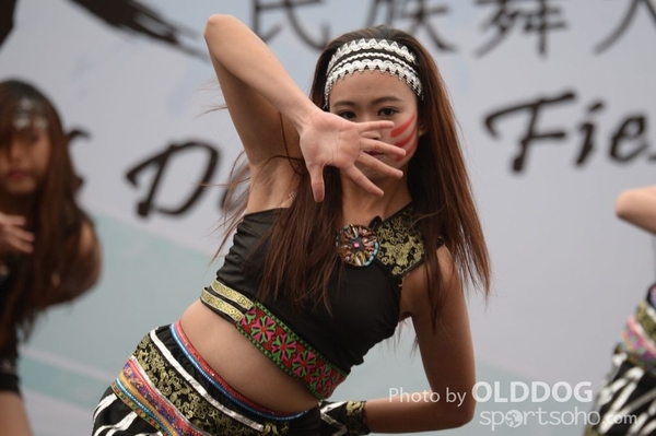 Folk Dance (128)