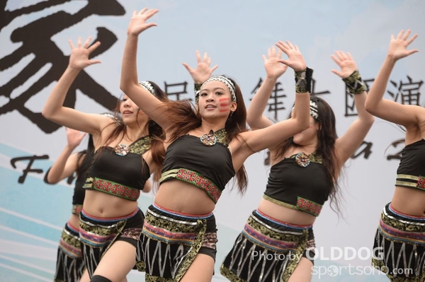 Folk Dance (149)