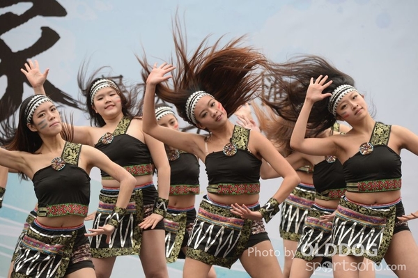 Folk Dance (160)