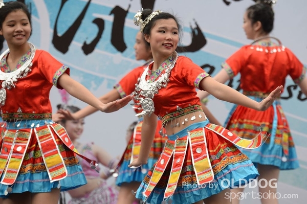 Folk Dance (172)