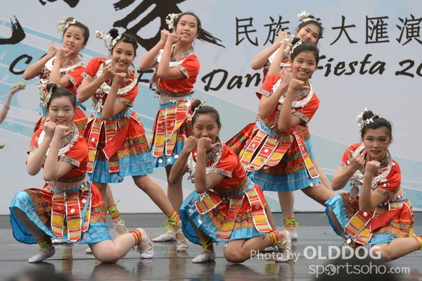 Folk Dance (177)