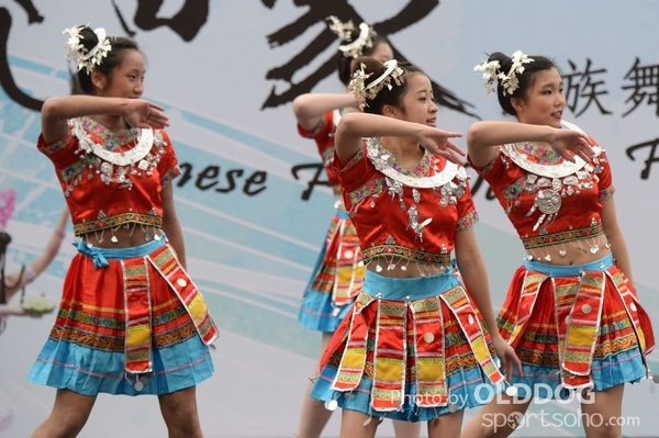 Folk Dance (193)