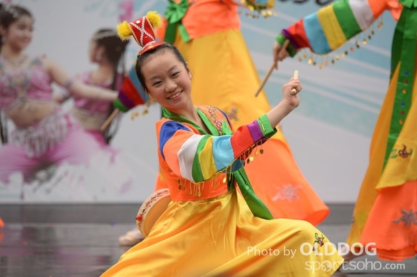 Folk Dance (199)