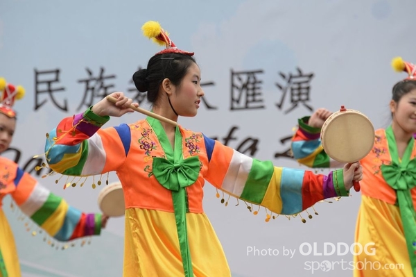 Folk Dance (207)