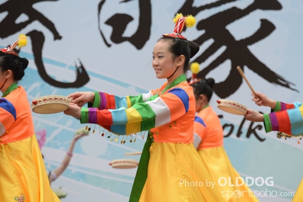 Folk Dance (213)