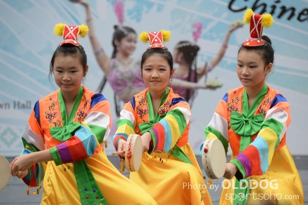 Folk Dance (214)