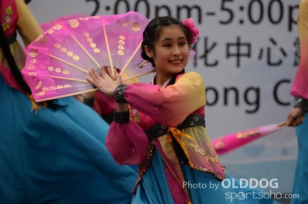 Folk Dance (261)