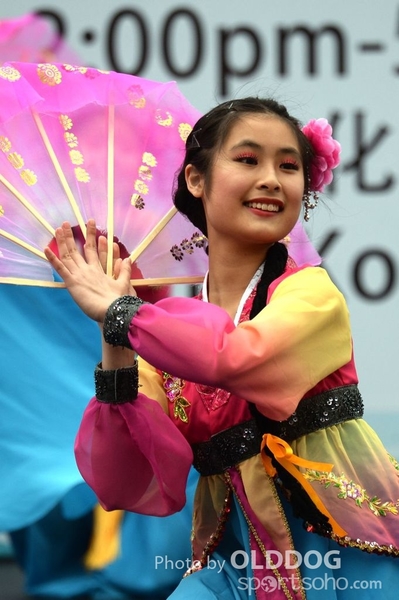 Folk Dance (262)