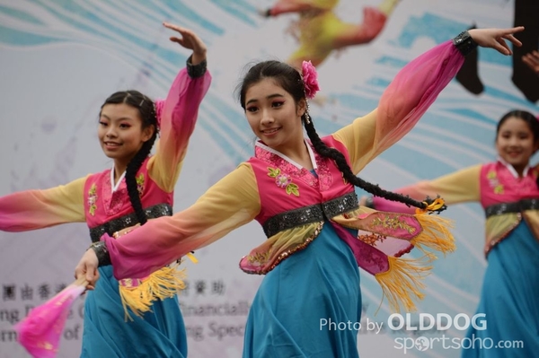 Folk Dance (274)