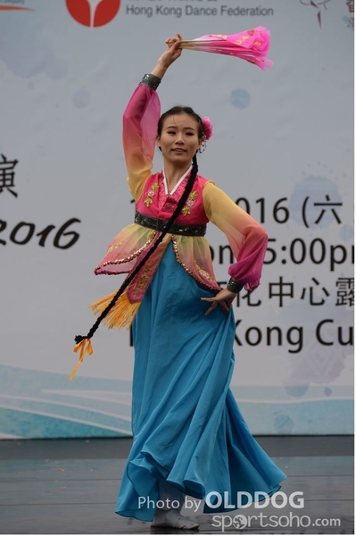 Folk Dance (275)