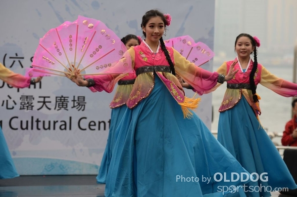 Folk Dance (282)