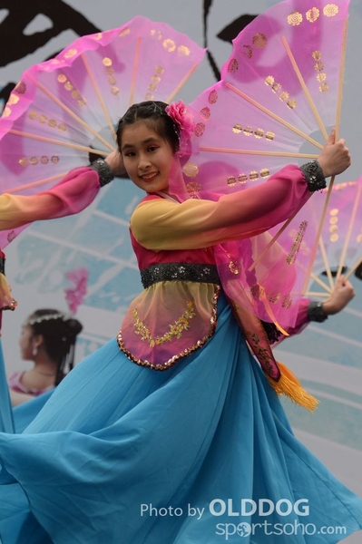 Folk Dance (285)