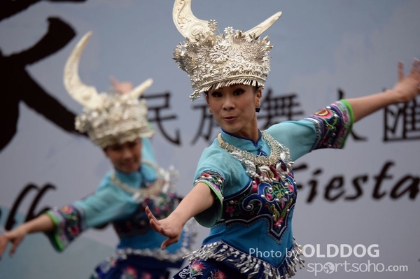 Folk Dance (298)