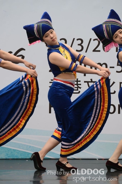 Folk Dance (321)