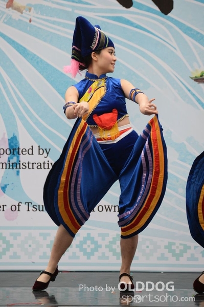 Folk Dance (326)