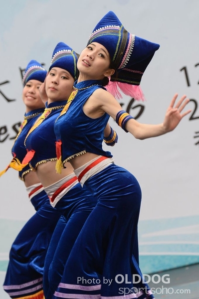 Folk Dance (336)