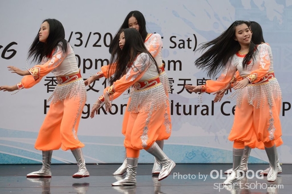 Folk Dance (373)