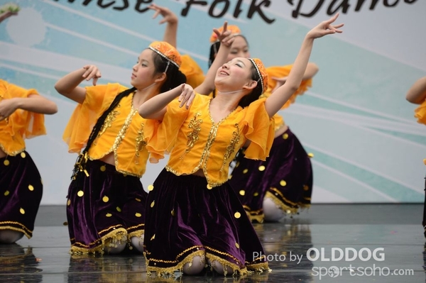 Folk Dance (404)