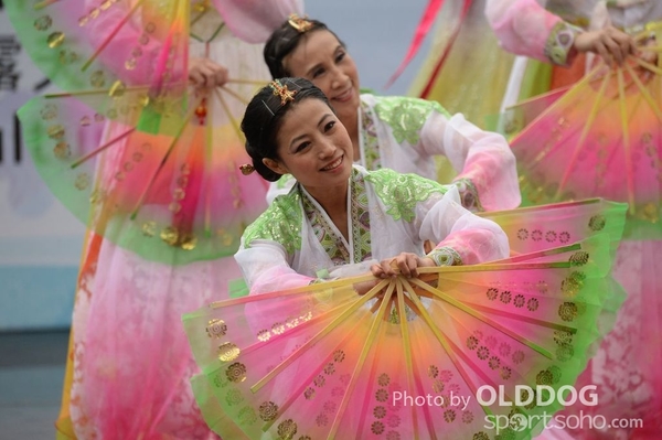 Folk Dance (413)