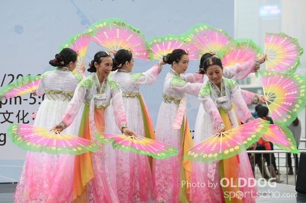 Folk Dance (423)