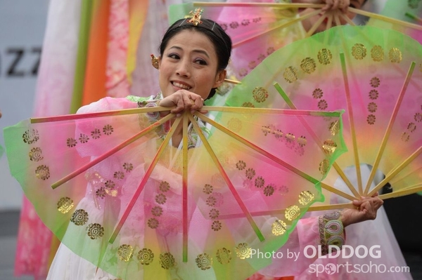 Folk Dance (424)