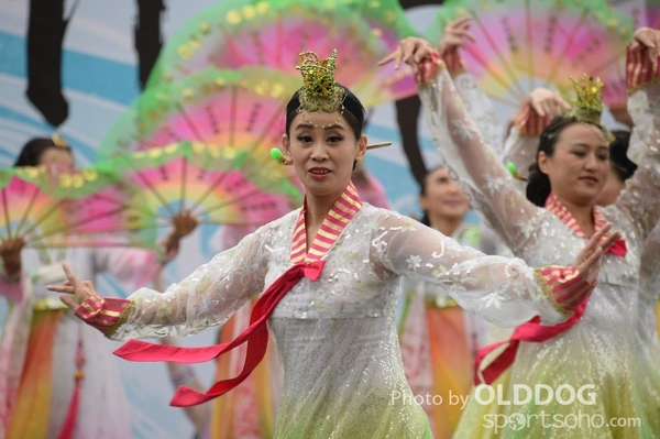 Folk Dance (431)