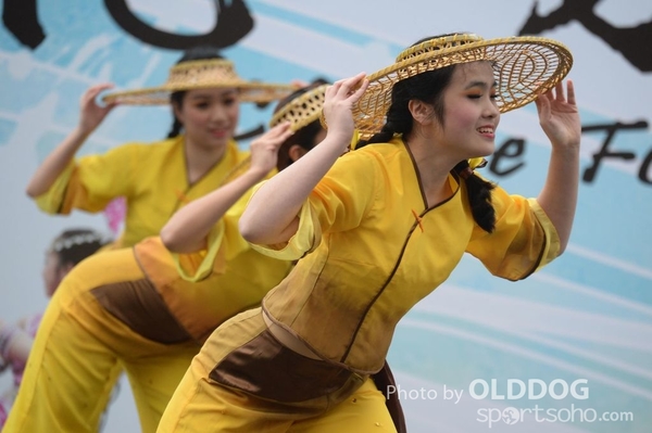 Folk Dance (447)