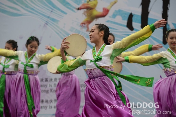 Folk Dance (573)
