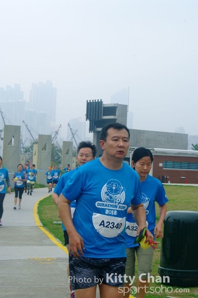 SG201093