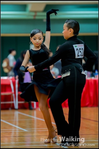 2016-03-27 18 District Dance 0335