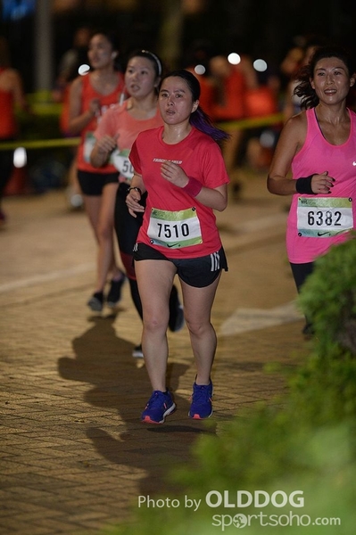 Nike10K (291)