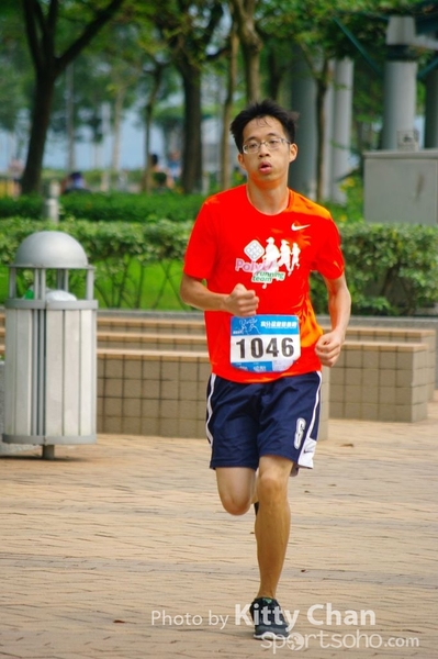 SG202112